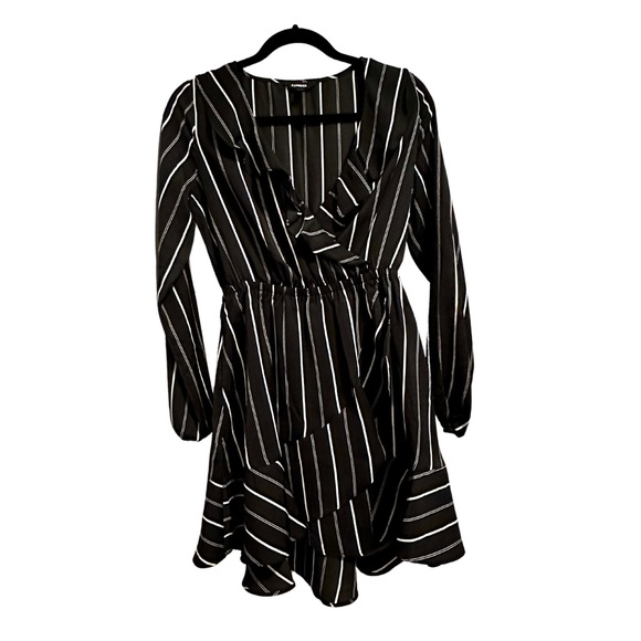 NWOT Striped Ruffle Fit and Flare Mini Dress, Express, XS - Picture 2 of 4